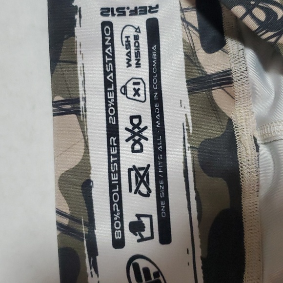 UF Sport Workout Set: Matching Gym Top, Short and legging - Picture 6 of 10